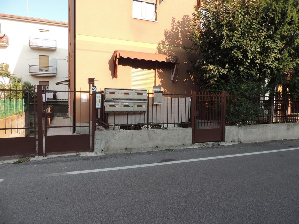 Апартаменты Appa49 Vicino Ospedale Borgo Roma, Fiera E Univr Верона Экстерьер фото